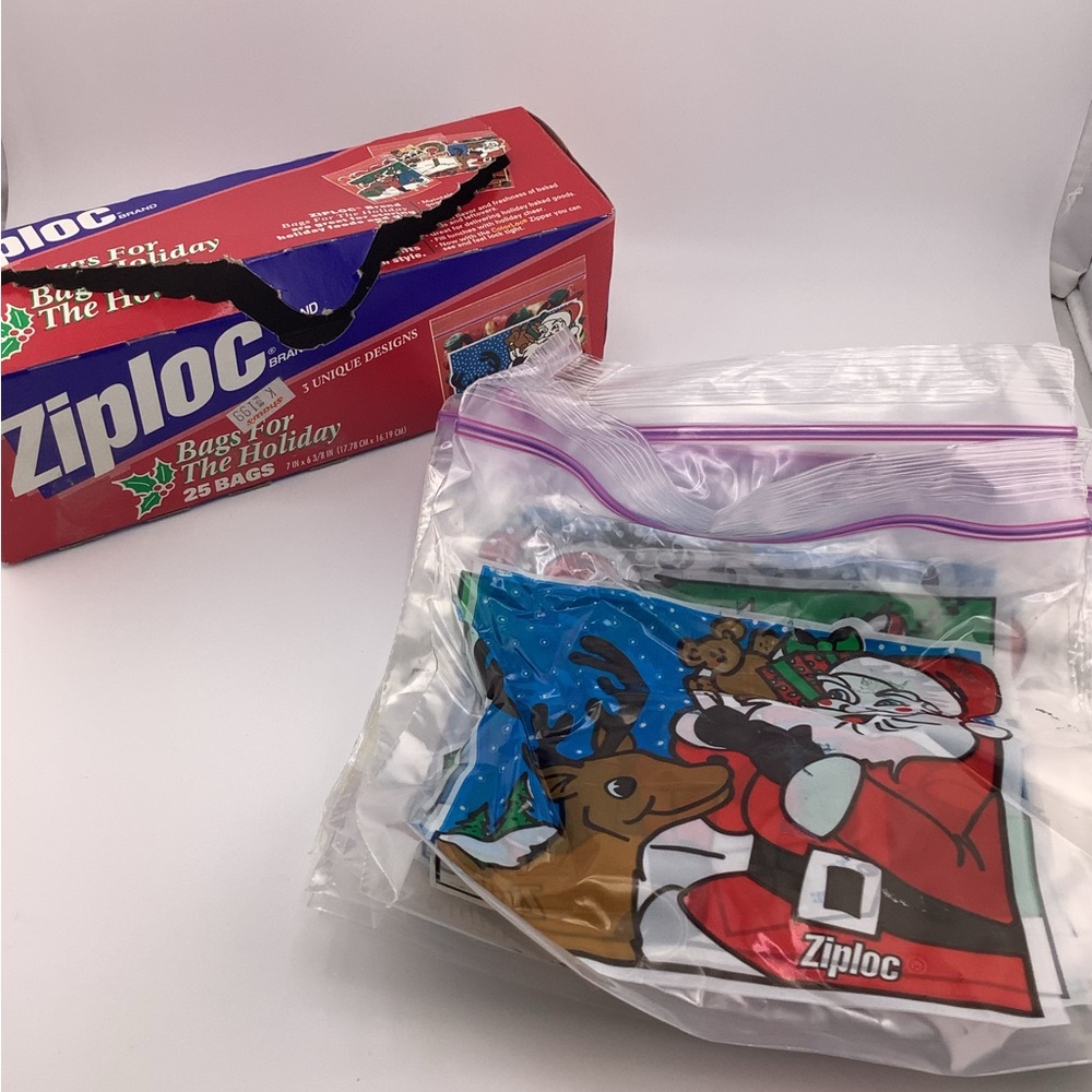 Vintage 1998 Ziploc Brand Bags (7x6 3/8”) for the Holidays Lot of 19
